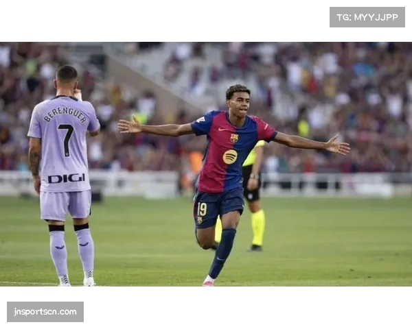 巴萨4比0横扫毕巴 莱万传射亚马尔两助显锋芒